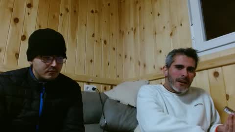 Snapshot of c0llinfarrell chatting on 02/04/25, 02:39 Collin Farrel online show from 02/04/25, 02:39