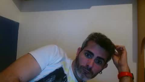 Snapshot of c0llinfarrell chatting on 03/02/25, 06:08 Collin Farrel online show from 03/02/25, 06:08