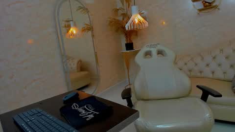 Camii Sweet  online show from 03/23/26, 07:40