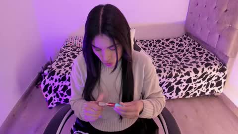 Snapshot of caelisse_cb chatting on 11/05/25, 01:00 caelisse_cb online show from 11/05/25, 01:00