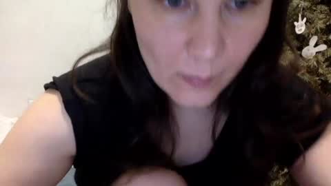 Snapshot of caffeinated_lamb chatting on 04/19/26, 06:10 Lamb online show from 04/19/26, 06:10
