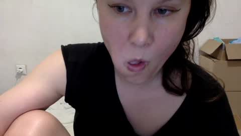 Snapshot of caffeinated_lamb chatting on 06/03/26, 06:02 Lamb online show from 06/03/26, 06:02