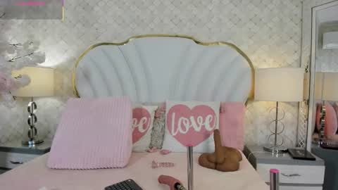 Cahitlin  online show from 01/08/26, 07:10