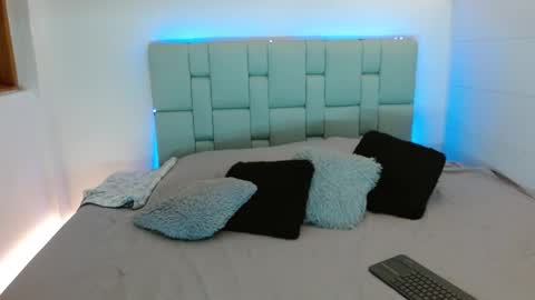 Snapshot of cailyn_briona chatting on 02/08/26, 11:13 Cailyn Independent model online show from 02/08/26, 11:13