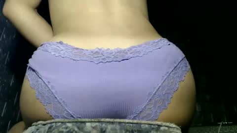 caitessa_bellemoir online show from 06/25/26, 05:12