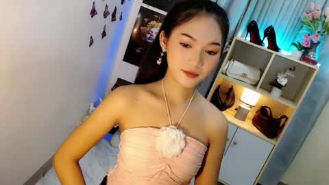 caitlin online show from 11/30/25, 07:29