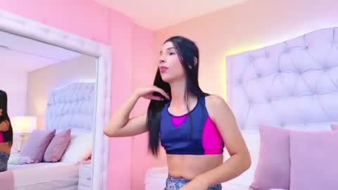 Caitlyn Millerr online show from 06/10/26, 07:57