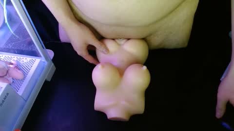 Snapshot of caiturbate chatting on 12/16/25, 01:38 Caiturbate online show from 12/16/25, 01:38