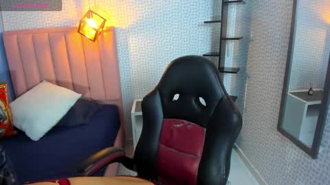 Calanthe  online show from 11/24/25, 03:17