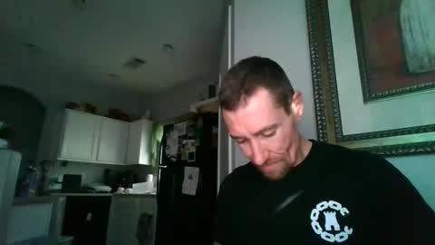 Snapshot of calbry82 chatting on 10/31/25, 09:38 calbry82 online show from 10/31/25, 09:38