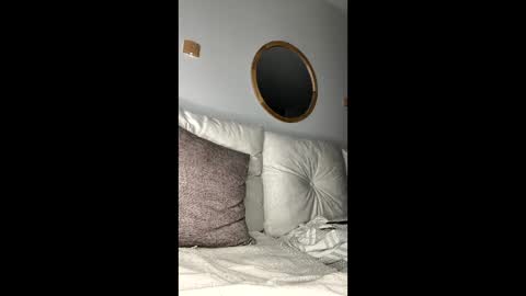 Snapshot of caldcyti chatting on 12/17/25, 11:44 caldcyti online show from 12/17/25, 11:44