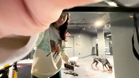 Snapshot of calicambri chatting on 12/04/25, 01:31 The Cali Cambri online show from 12/04/25, 01:31