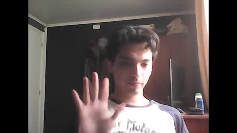 Snapshot of caligula_99 chatting on 10/08/25, 07:00 Calgula online show from 10/08/25, 07:00