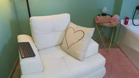 Calipso Parisi online show from 03/27/26, 01:44