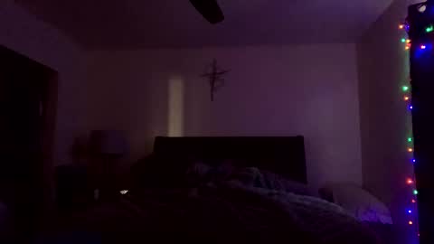 calishop1 online show from 12/31/24, 04:35