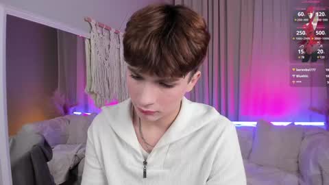 Call me Leo online show from 12/06/24, 05:44