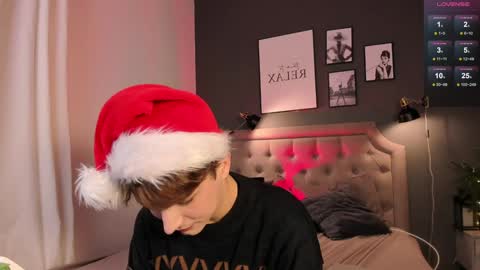 Call me Leo online show from 12/19/24, 05:50