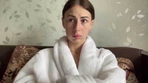 Anna online show from 12/27/24, 10:01