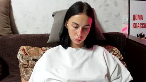 Anna online show from 07/08/26, 11:42