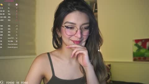 Snapshot of call_me_rosie chatting on 01/13/25, 02:07 online show from 01/13/25, 02:07