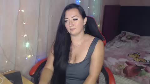 Snapshot of call_me_shaya chatting on 06/18/26, 05:28 Shaya online show from 06/18/26, 05:28