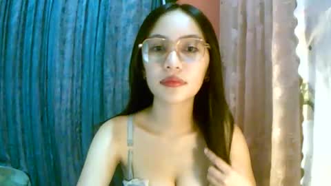 Freya online show from 09/23/25, 04:48