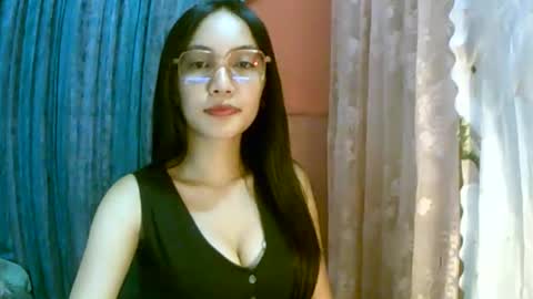 Freya online show from 09/30/25, 08:08