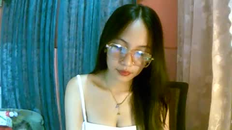 Freya online show from 10/12/25, 04:55