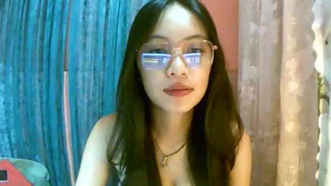 Freya online show from 10/14/25, 04:24