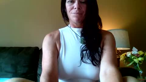 Snapshot of calli_girl420 chatting on 06/14/26, 07:16 Calli online show from 06/14/26, 07:16