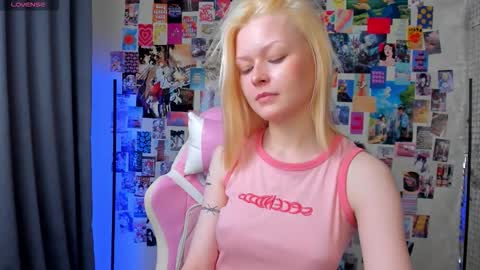 Robin online show from 10/26/25, 11:16