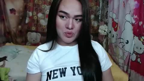 Snapshot of callme_mama chatting on 10/19/25, 06:08 Althea online show from 10/19/25, 06:08