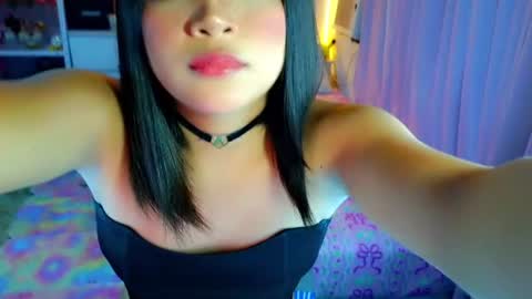 Snapshot of callme_mia chatting on 08/05/26, 06:27 Mia online show from 08/05/26, 06:27