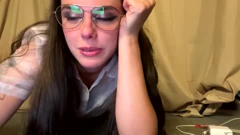 Snapshot of callme_sg chatting on 09/17/25, 01:40 SG Baby online show from 09/17/25, 01:40