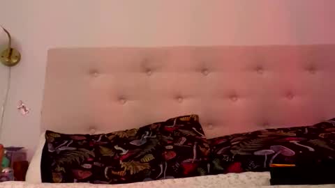 Snapshot of callme_sg chatting on 12/02/25, 03:01 SG Baby online show from 12/02/25, 03:01