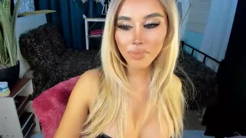 Snapshot of callmebythename_daisy chatting on 09/09/25, 02:49 A STINGY MAN IS A SIGN OF UNWELLINGNESS. online show from 09/09/25, 02:49