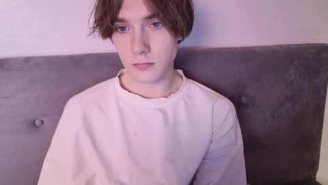 Snapshot of callmenineoneseven chatting on 12/13/25, 11:54 Nick online show from 12/13/25, 11:54