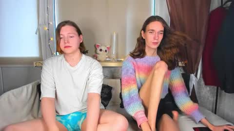 Snapshot of calvin_kevin_grem chatting on 11/15/25, 06:22 Calvin Kevin Grem online show from 11/15/25, 06:22