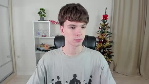 Hey I am Calvin  online show from 01/04/25, 07:02