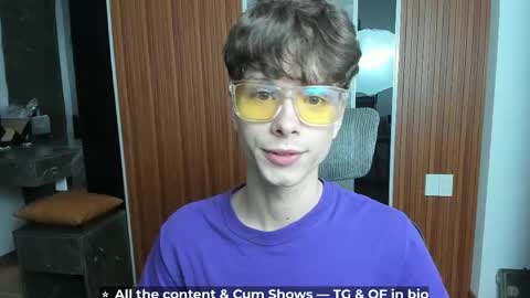 Hey I am Calvin  online show from 04/10/26, 05:17