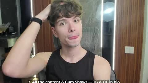 Hey I am Calvin  online show from 04/12/26, 05:07