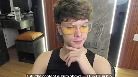 Hey I am Calvin  online show from 05/23/26, 04:33