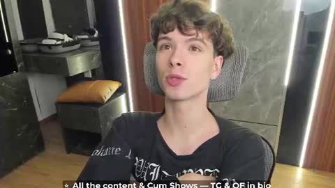 Hey I am Calvin  online show from 06/09/26, 05:13