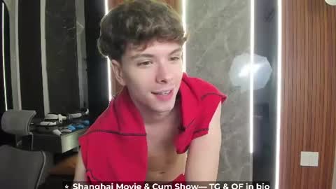 Hey I am Calvin  online show from 07/04/26, 03:07