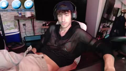 Snapshot of calvin_tanner chatting on 09/11/25, 01:33 calvin_tanner online show from 09/11/25, 01:33