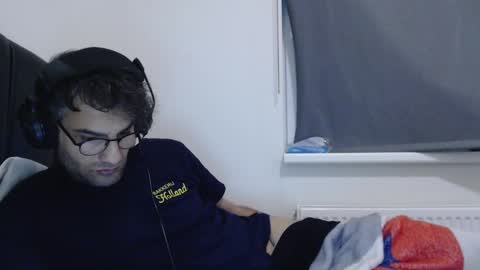 Snapshot of calvinjohnlad chatting on 12/15/24, 05:31 Calvinjohnlad online show from 12/15/24, 05:31