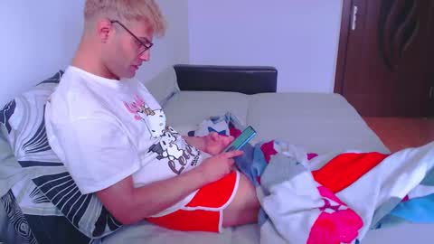 Snapshot of calvinjohnlad chatting on 01/15/25, 01:09 Calvinjohnlad online show from 01/15/25, 01:09