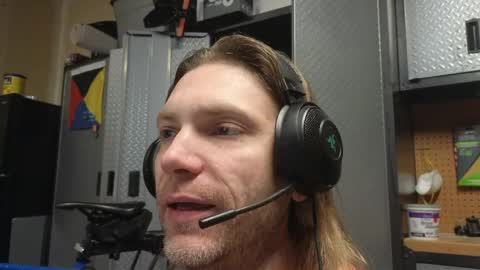 Snapshot of calypsocabal chatting on 04/26/26, 01:58 Calypso online show from 04/26/26, 01:58