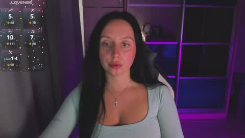 Snapshot of calypsownsu chatting on 06/11/26, 03:32 Christy online show from 06/11/26, 03:32