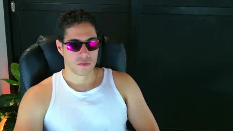 Snapshot of camara110 chatting on 02/18/25, 11:30 camara110 online show from 02/18/25, 11:30